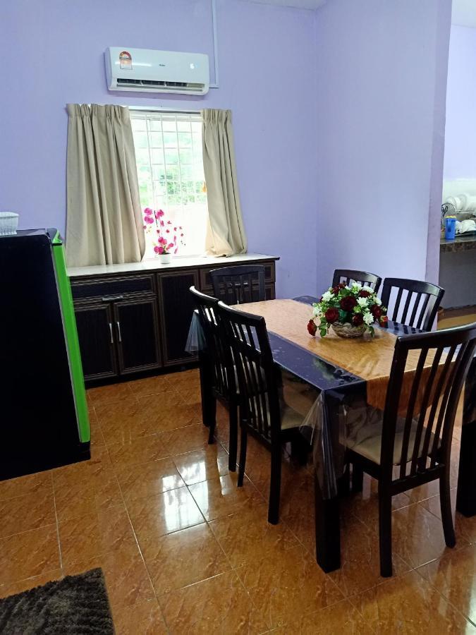 Aliza Scawa Homestay Куала Пила Екстериор снимка