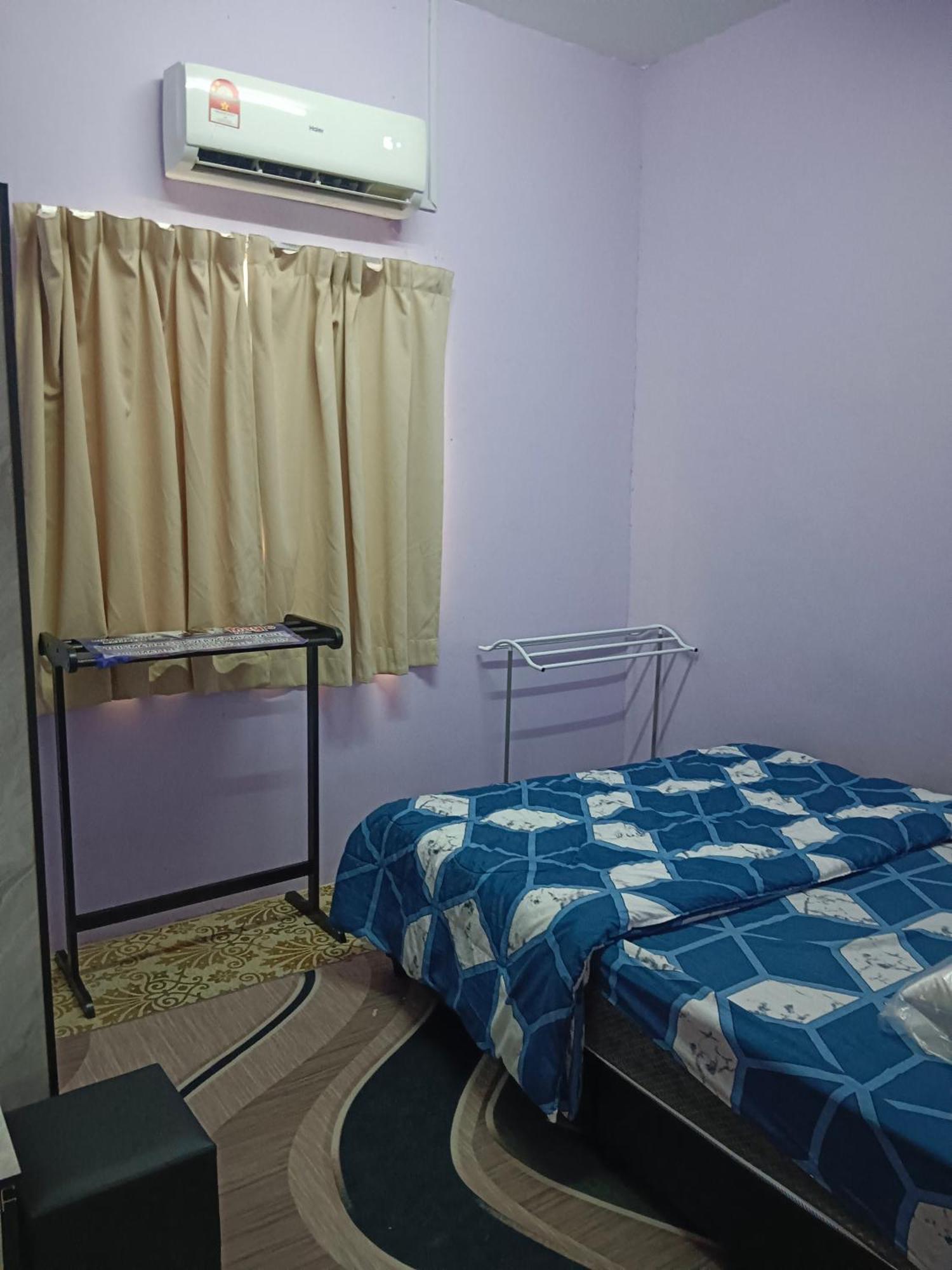 Aliza Scawa Homestay Куала Пила Екстериор снимка